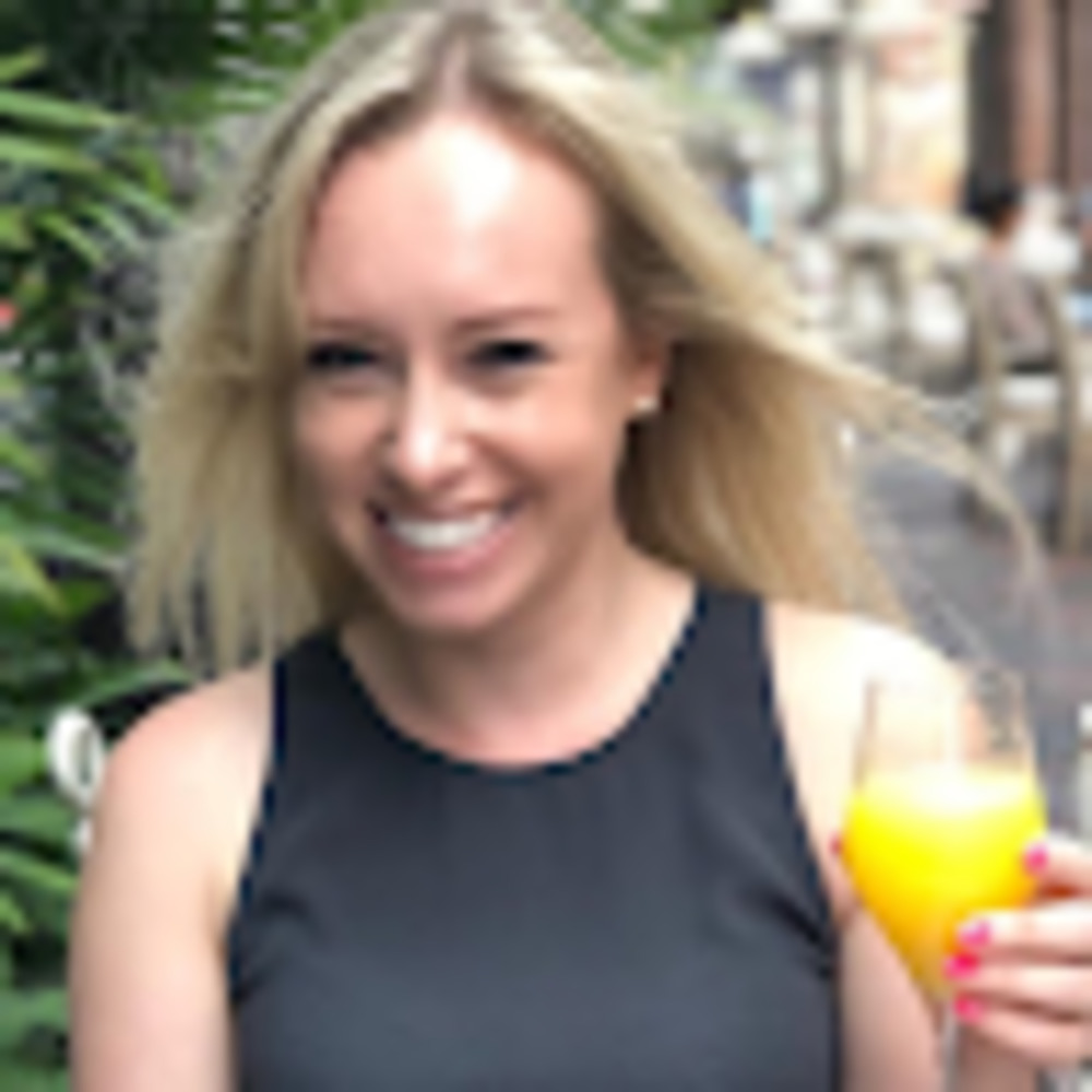 Meet your Posher, Cassandra